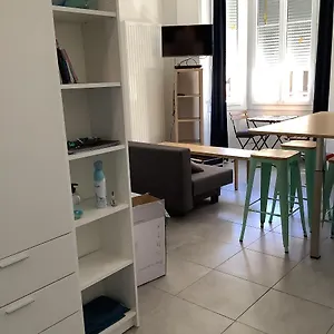  Appartement Studio 30m2 Confort Près Du Centre, Du Port France